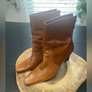Unisa Genuine Leather Ankle Boots Size  6 1/2 B